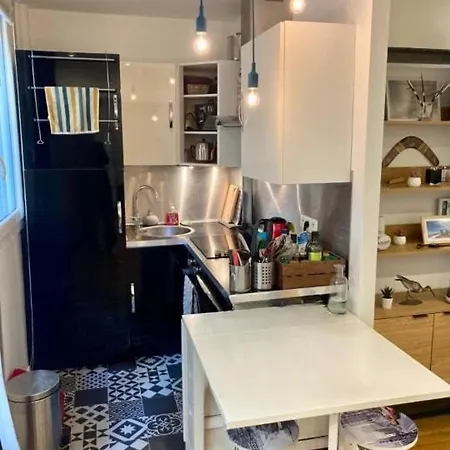 Apartment 15 Paris
